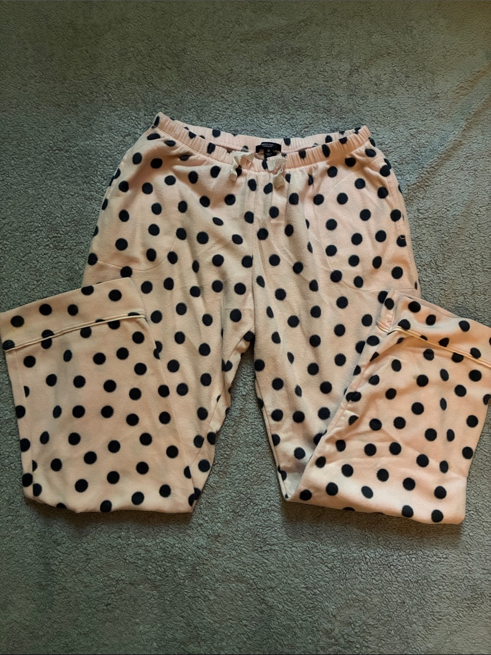 Women’s pink polka dot fleece pajamas! Simply Vera wang